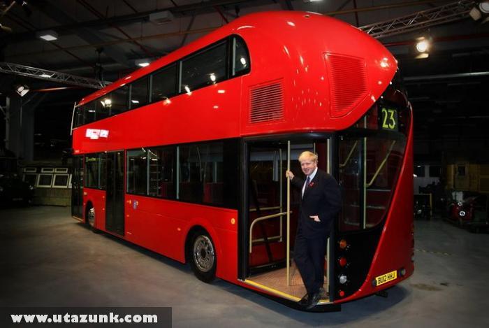 Az Aston Martin gyártja az új londoni buszokat